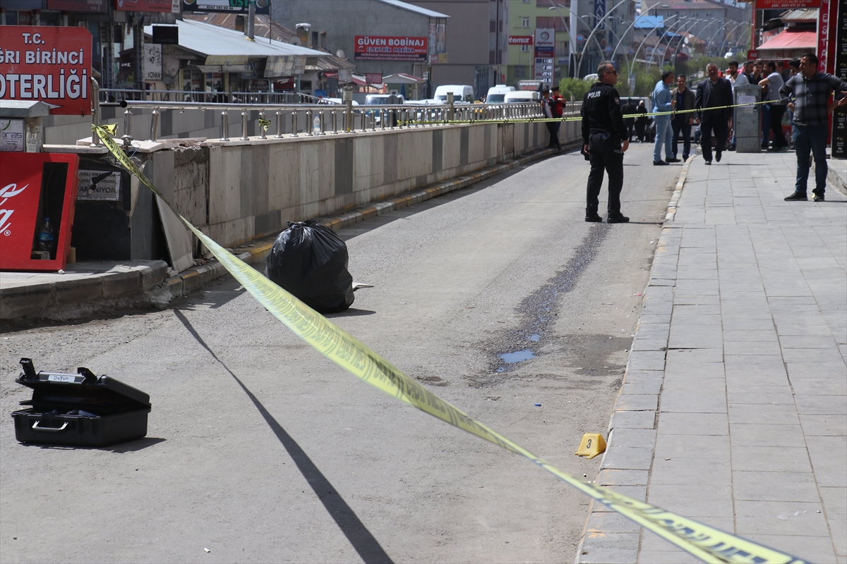 Ağrı'da akrabalar arasında çıkan silahlı kavgada 4 kişi yaralandı