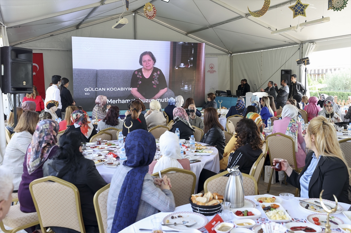 Aile ve Sosyal Hizmetler Bakanı Yanık, Anneler Günü Buluşması'nda konuştu: