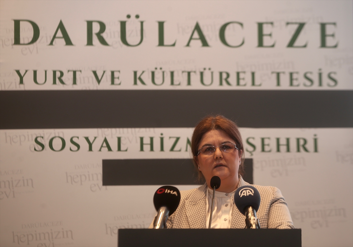 Aile ve Sosyal Hizmetler Bakanı Yanık, Darülaceze sakinleriyle iftar yaptı: