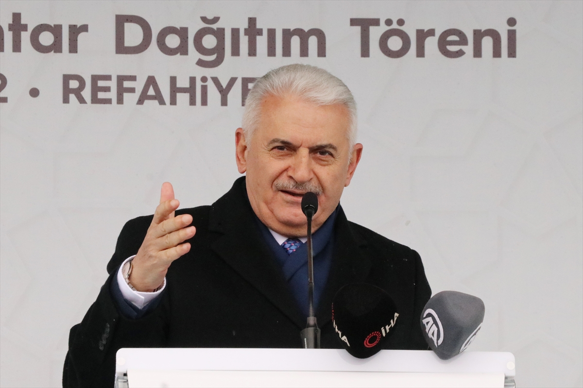AK Partili Yıldırım, ailesinin Erzincan'da yaptırdığı külliyenin temel atma töreninde konuştu: