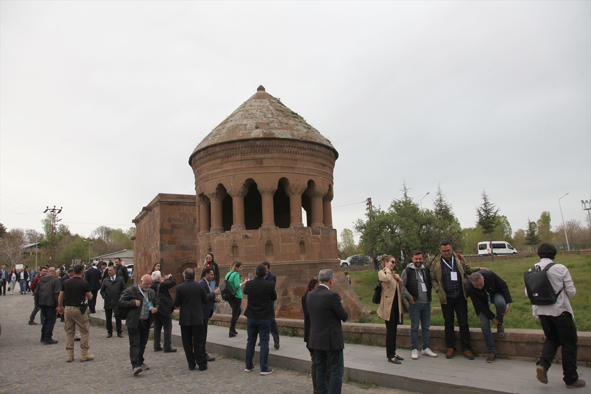 “Tarihin Görgü Tanıkları Ayağa Kalkıyor Projesi Ahlat Çalıştayı” sona erdi