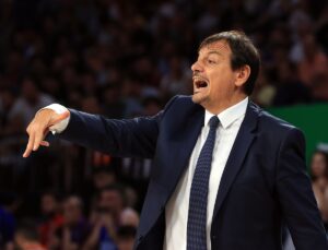 Salon: Sinan Erdem Hakemler: Yener Yılmaz, Can Mavisu, Alper Özgök