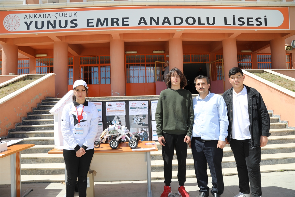Ankara'da lise öğrencileri arama kurtarma robotu geliştirdi