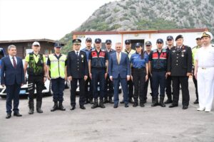 ANTALYA (AA) – Antalya Valisi Ersin Yazıcı, Ramazan Bayramı dolayısıyla