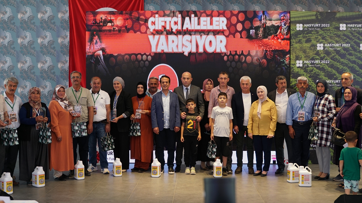 Antalya'da düzenlenen Hasyurt Tarım Fuarı'nı 18 bin 700 kişi ziyaret etti