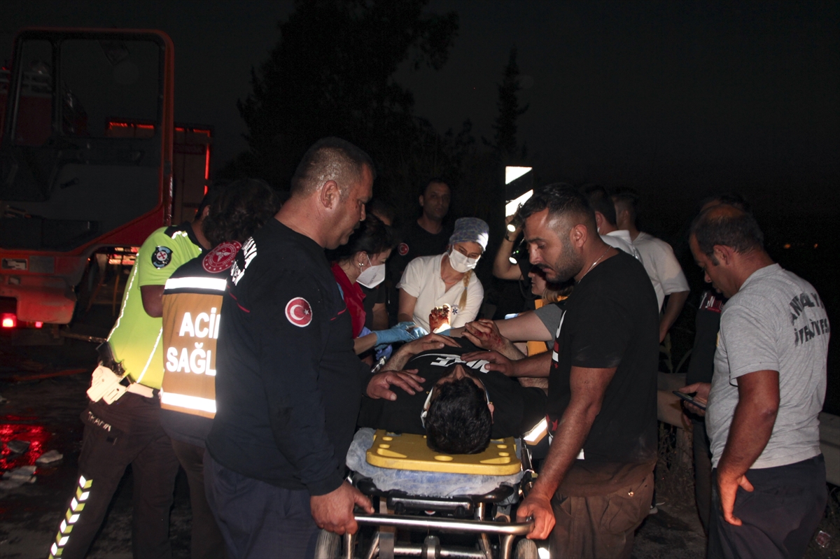 Antalya'da zincirleme trafik kazasında 1 kişi yaralandı
