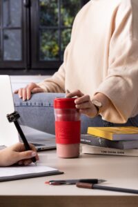 İSTANBUL (AA) – Arzum Freeshake şarjlı kişisel blender ile sağlıklı