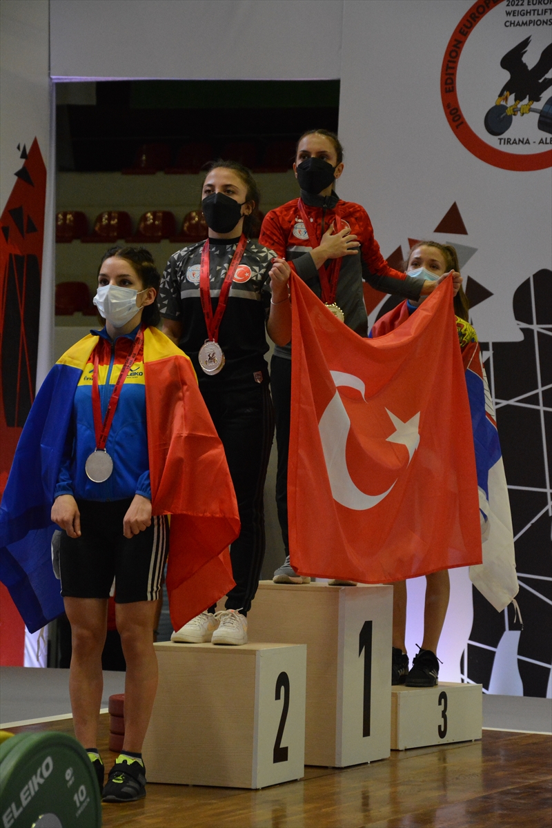 - Milli sporculardan Şaziye Erdoğan 3 altın, Cansu Bektaş ise