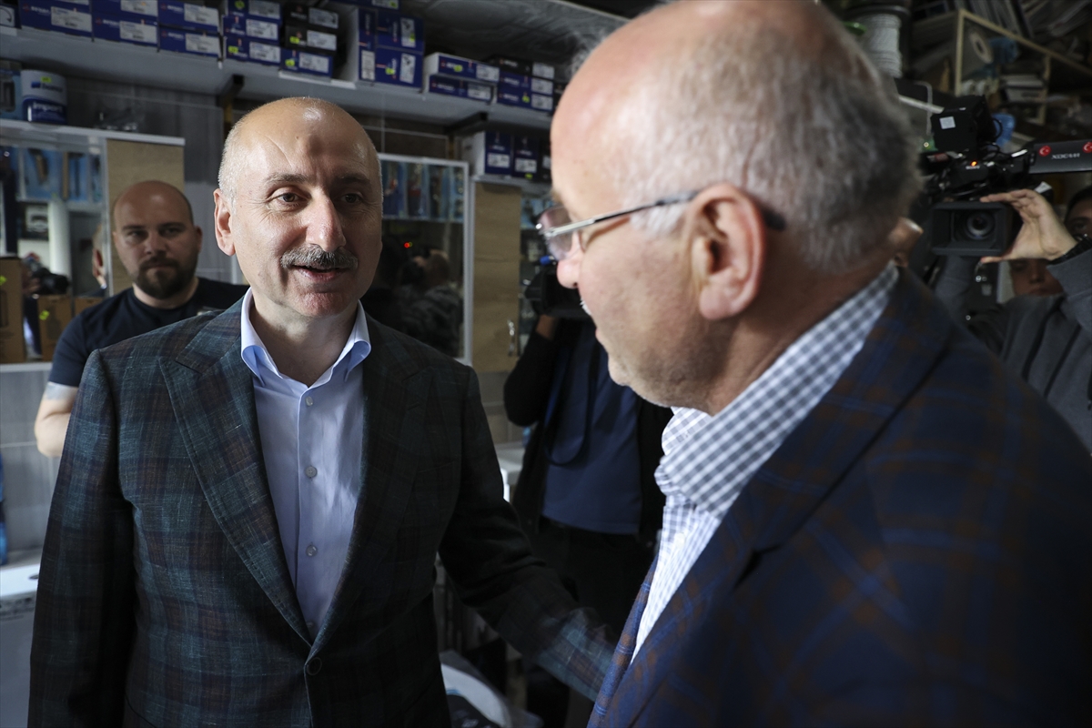 Bakan Karaismailoğlu, Çatalca'da ziyaretlerde bulundu: