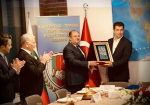 - "Dost, zor günde belli olur. Azerbaycan doğal gazının aktarımı