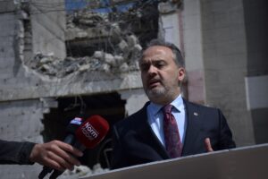 BURSA (AA) – Bursa Büyükşehir Belediyesinin "Tarihi Çarşı ve Hanlar