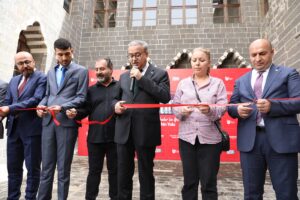DİYARBAKIR (AA) – Diyarbakır'ın Fethi'nin 1383'üncü yıl dönümünü dolayısıyla gerçekleştirilen
