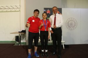 YALOVA (AA) – SITKI YILDIZ – Fransa'da yapılan Dünya Okul