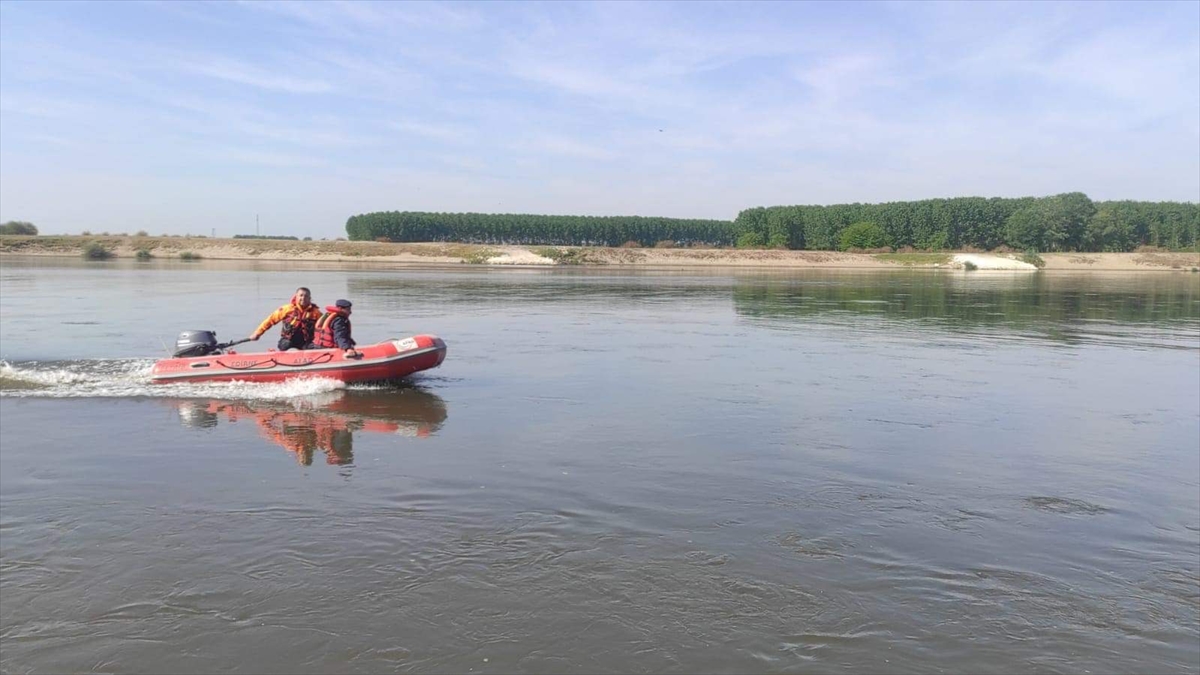 Edirne'de Meriç Nehri'ne düşen kadın kurtarıldı