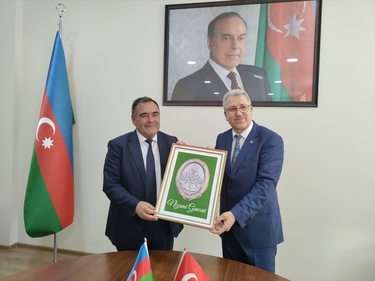 Ege Üniversitesi çift diploma programıyla Azerbaycan'a açıldı