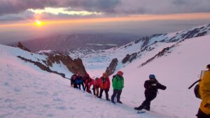 KAYSERİ (AA) – Türkiye'nin çeşitli illerinden Kayseri'ye gelen dağcılar, 19