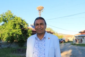 ERZİNCAN (AA) – Erzincan'ın Mertekli köyüne gelen leylekler, 18 yıldır