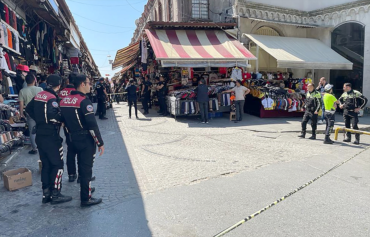 Fatih'te iki esnaf grubu arasında silahlı çatışma