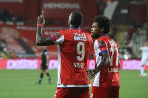 - Fraport TAV Antalyaspor: 2 - İttifak Holding Konyaspor: 2