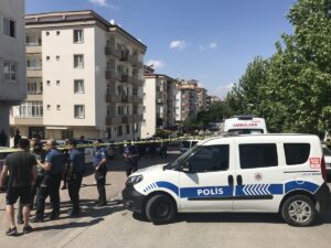 GAZİANTEP (AA) – Gaziantep'te çıkan silahlı kavgada 2 kişi hayatını