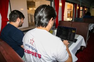 DİYARBAKIR (AA) – HAVELSAN'ın hackathon etkinliğini düzenlediği treni, "HAVELSAN Ekspres"in