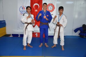 HAKKARİ (AA) – SAYİM HARMANCI – Hakkari'de özel harekat polisinin