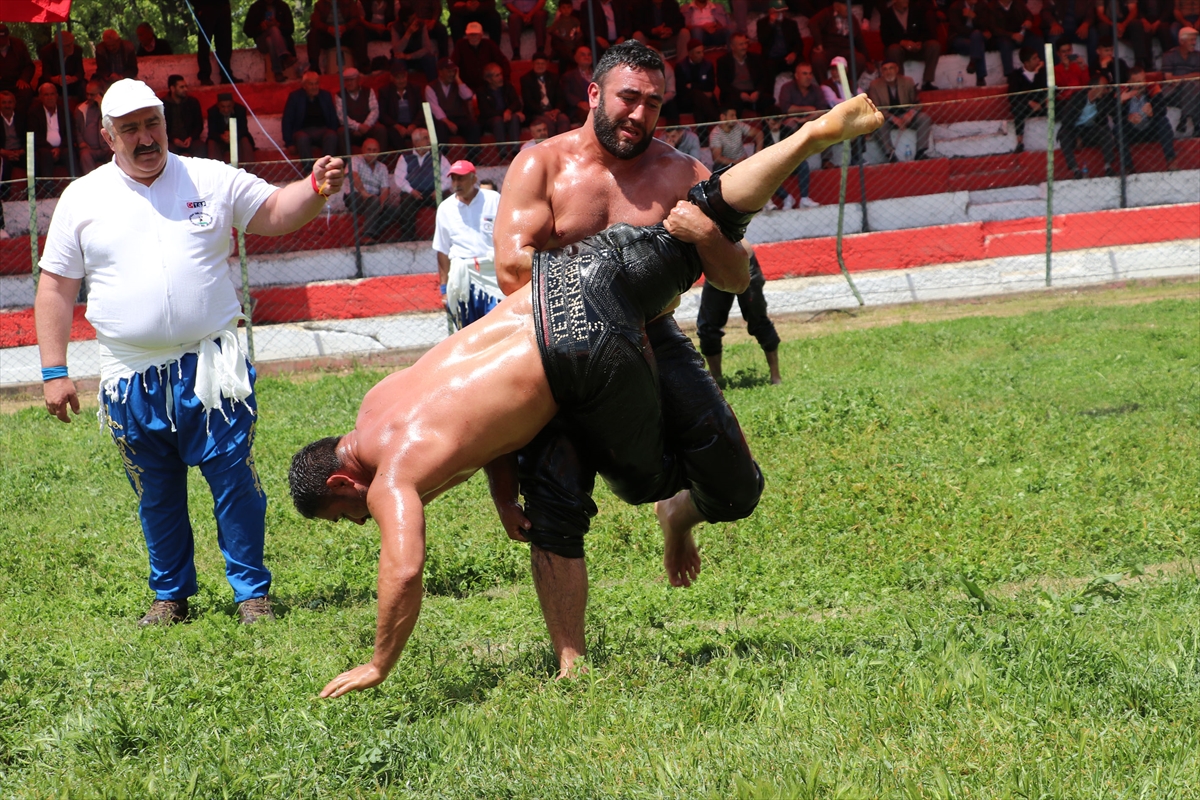 Havza Kırkpınar Yağlı Güreşleri'nde başpehlivan Recep Kara oldu