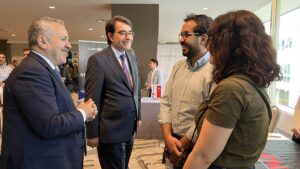 ROTTERDAM (AA) – Hollanda'da düzenlenen "Talent For BIZ" kariyer fuarında,