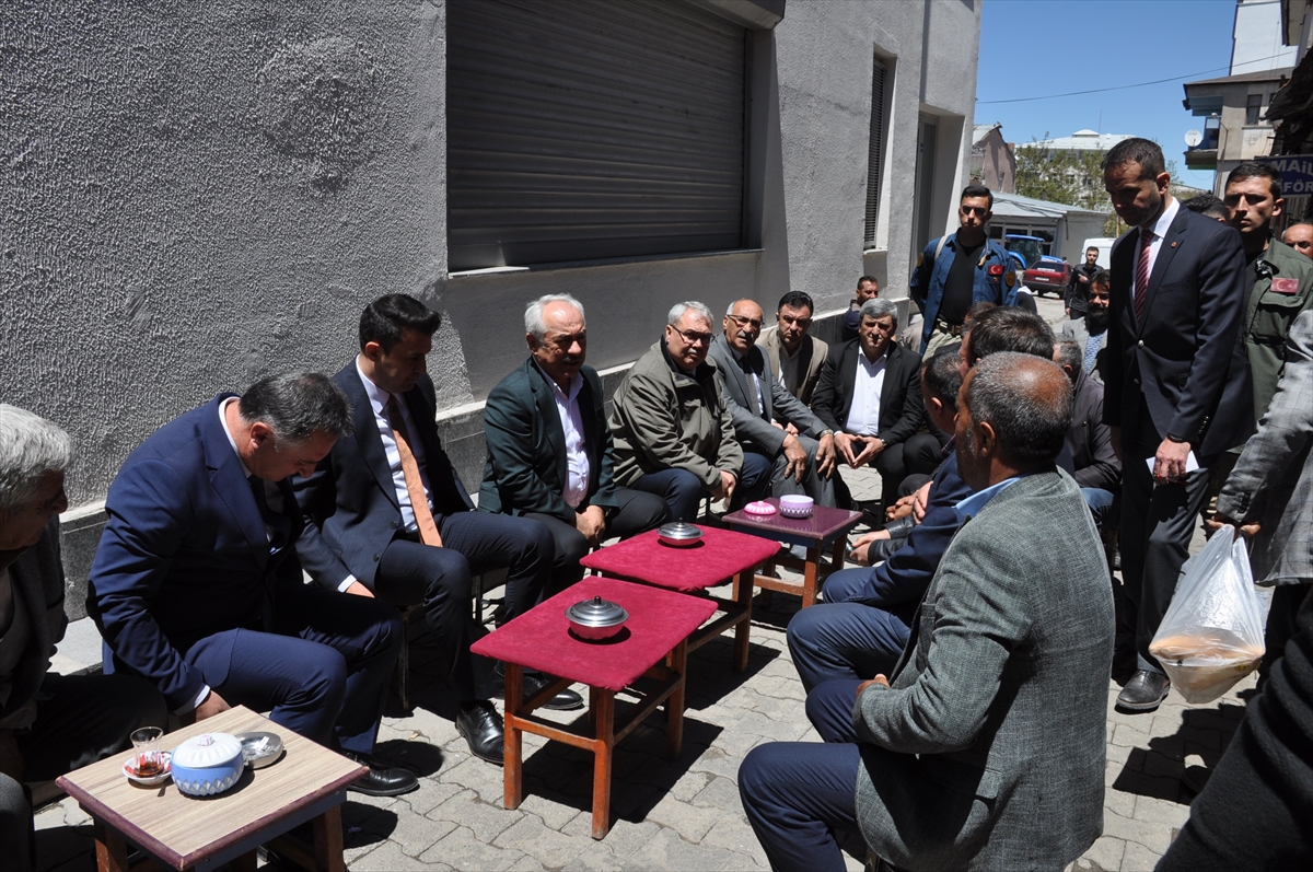İçişleri Bakan Yardımcısı Ersoy, Muş'un Bulanık ilçesinde vatandaşlarla sohbet etti:
