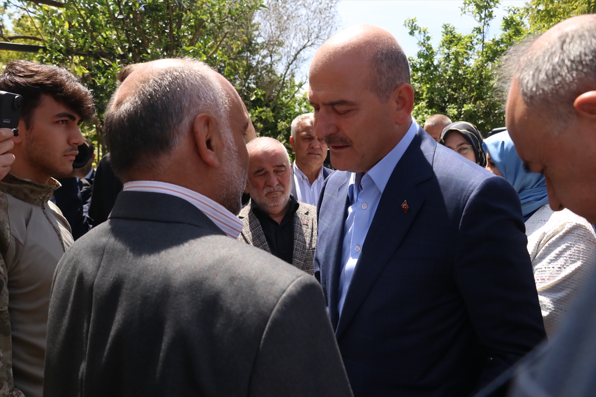 İçişleri Bakanı Soylu, şehit Teğmen Bahadır'ın Yalova'daki ailesini ziyaret etti