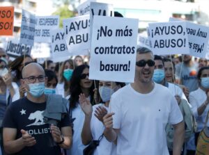 MADRİD (AA) – İspanya'nın başkenti Madrid'de doktorlar, geçici sözleşmelere son