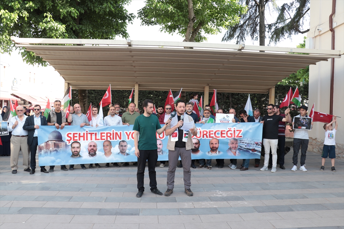 İsrail'in Mavi Marmara gemisine saldırısı Sakarya'da protesto edildi