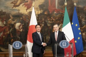 ROMA (AA) – İtalya Başbakanı Mario Draghi, Rusya-Ukrayna Savaşı'na ilişkin,