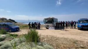 - Geçişi organize ettikleri suçlamasıyla yakalanan 4 kişi tutuklandı