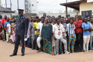 - Anglofon ayrılıkçıların "Ulusal Birlik Günü"nü protesto etmek için Kuzey-Batı