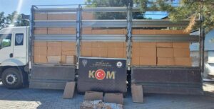 KAYSERİ (AA) – Kayseri'de bir kamyonda 3,5 milyon doldurulmuş makaron