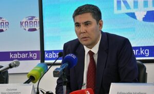 - Ülkenin dış ticaret hacmi, Ocak-Mart 2022'de 2 milyar 108