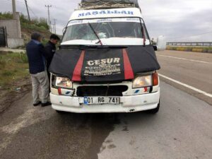 KIRIKKALE (AA) – Kırıkkale'nin Keskin ilçesinde iki minibüsün çarpışması sonucu