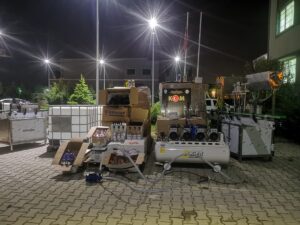 KOCAELİ (AA) – Kocaeli'de düzenlenen operasyonda sahte içki üretiminde kullanılan