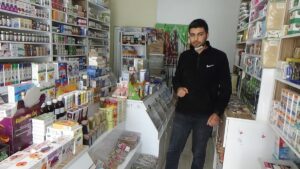 KONYA (AA) – Konya'nın Karapınar ilçesinde evine giderken sahipsiz köpeklerin