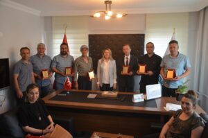 KÜTAHYA (AA) – Kütahya Yeşilay Şubesince, sigarayı bırakan 6 kişiye,