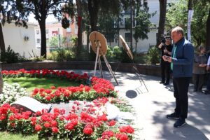 İZMİR (AA) – Memleket Partisi Genel Başkanı Muharrem İnce, Anneler