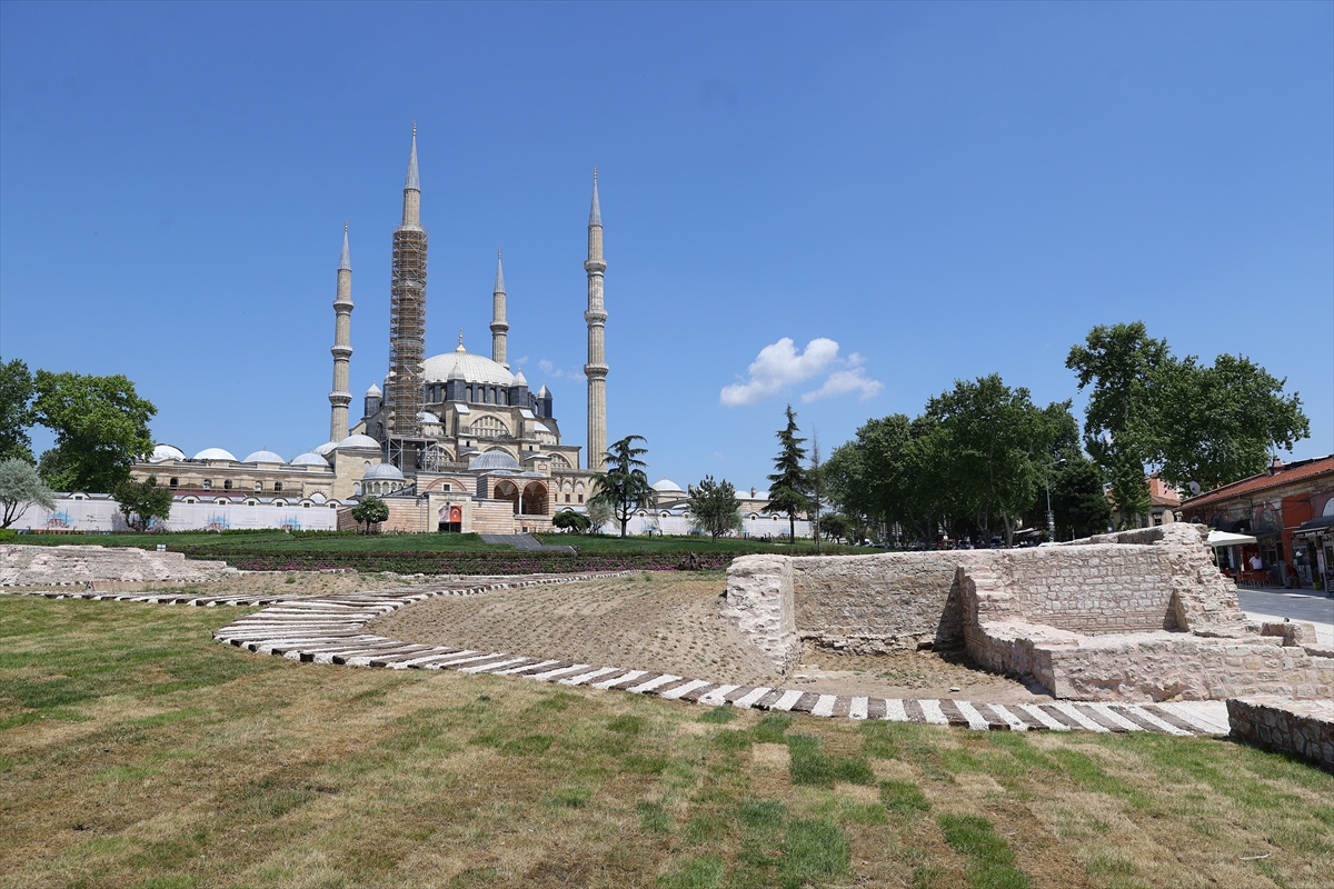 Mimar Sinan'ın şaheserine yakışır Selimiye Meydanı'nda çalışmalar tamamlandı