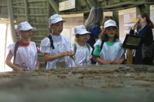 KIRKLARELİ (AA) – Kırklareli'nde ilköğretim okulu öğrencileri 8 bin yıllık