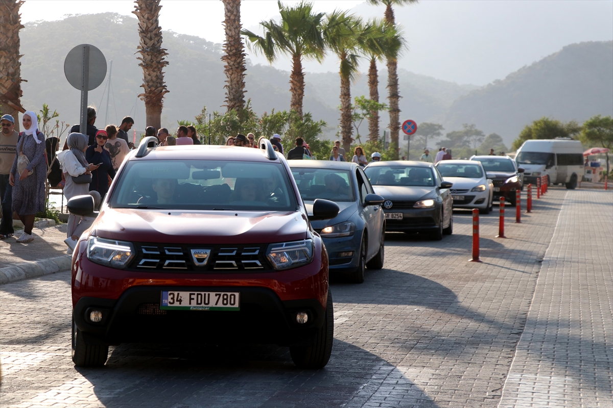 Muğla'nın turistik ilçelerinde bayram trafiği yoğunluğu