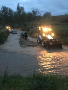 NEVŞEHİR (AA) – Nevşehir'de etkili olan sağanak hayatı olumsuz etkilerken,