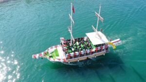 ORDU (AA) – Ordu'da halk arasında havanın ısınmasını sembolize eden