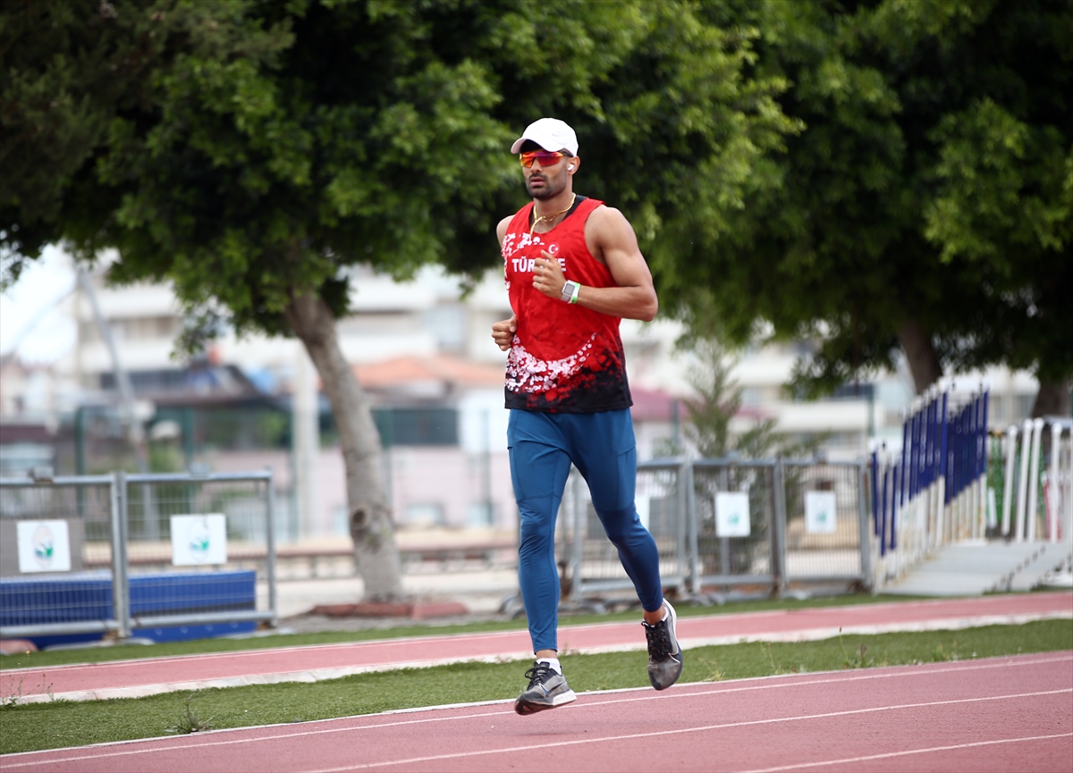 Rekortmen atlet Sinan Ören, uluslararası başarı için ter döküyor