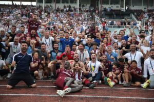 Stat: Bandırma 17 Eylül Hakemler: Suat Arslanboğa, Erdinç Sezertam, Samet