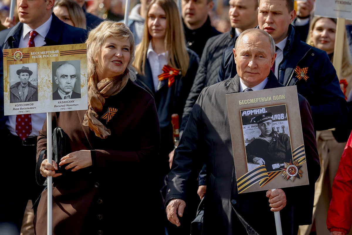 Rusya'da 9 Mayıs Zafer Günü'nde “Ölümsüz Alay” yürüyüşü yapıldı